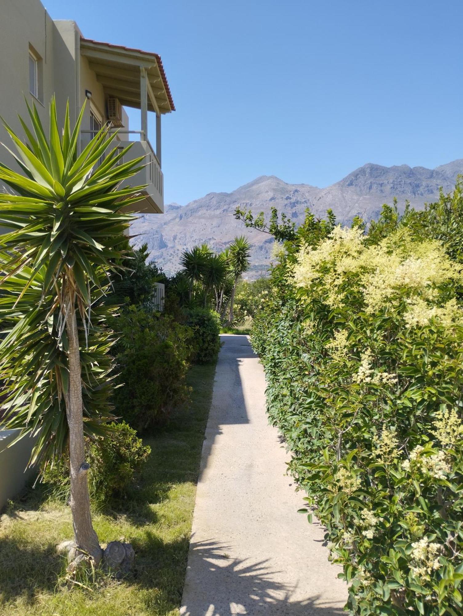Argilos Apartments Frangokastello エクステリア 写真